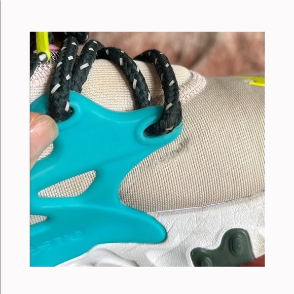 Nike React Presto - Picture 6 of 8